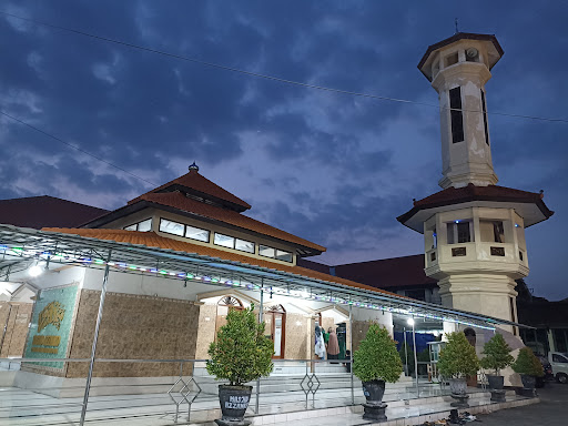 Masjid Az-Zahro Kota Madiun