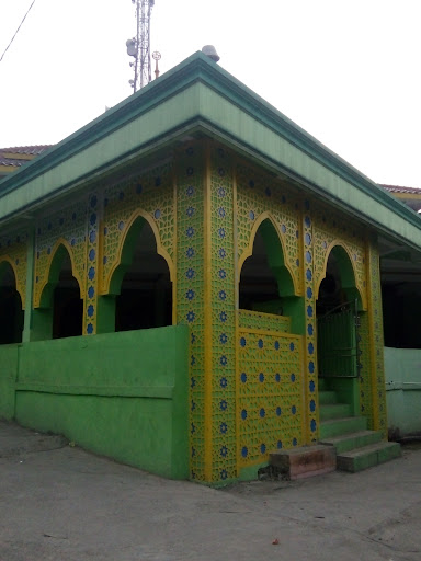 Masjid Agung Al-Muqorrobin