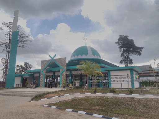 Masjid Al-Munawaroh Bandara Sultan Thaha