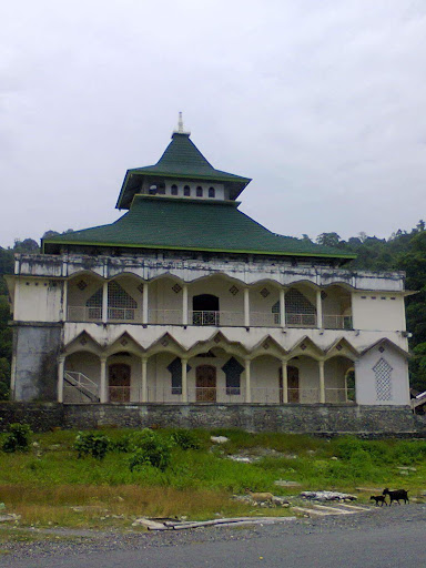 Masjid Raya Desa Tamilouw