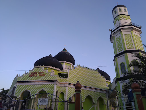 Masjid Agung Nurul Haq