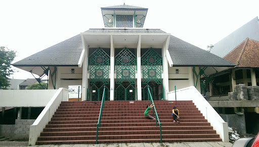 Masjid Al Mukarromah