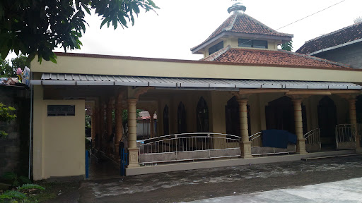 Masjid Husnul Khotimah Bantulkarang