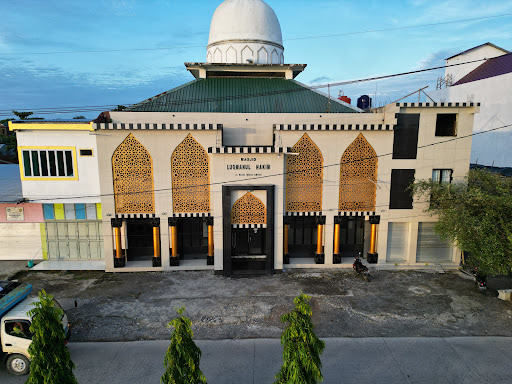 Masjid Luqmanul Hakim Antang