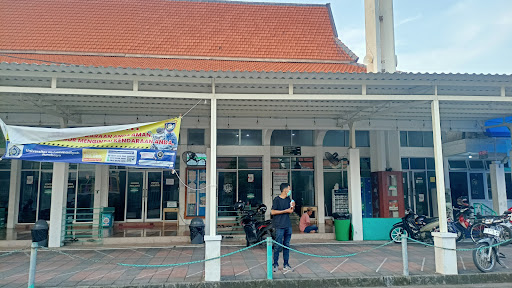 Masjid Al-Hikmah Gayungsari