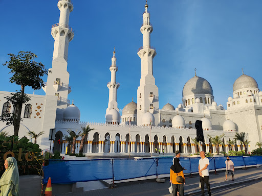 Masjid MBZ