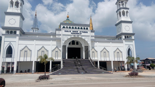Masjid Besar At-Taqwa Pemangkat