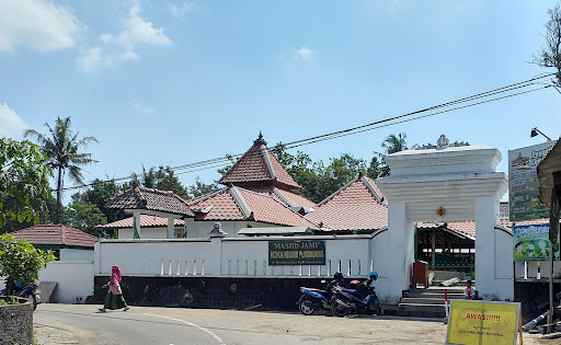 Masjid Jami' Pathok Negoro Ploso Kuning