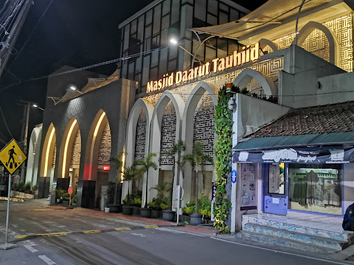 Masjid Daarut Tauhiid