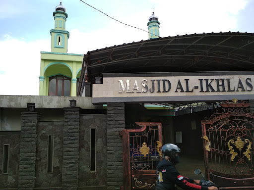 Masjid Besar Al-Ikhlas Cikoneng