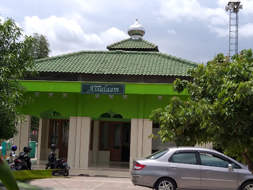Masjid Assalaam Gesikan Panggungharjo Sewon Bantul
