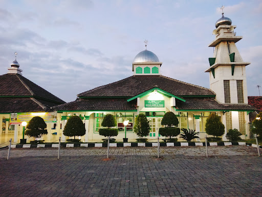 Masjid Jami Al-Huda Cikampek