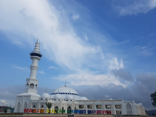 Masjid Raya Sultan Mahmud Riayat Syah Kota Batam