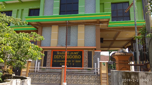 Masjid Diponegoro Karang Sari