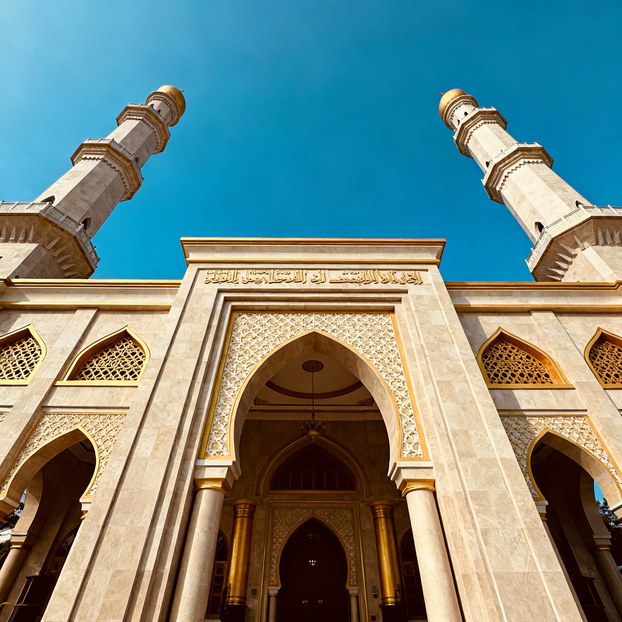 Masjid di Bandar Lampung, Indonesia: 10 Tempat Ibadah Paling Populer dan Cara Menjangkaunya