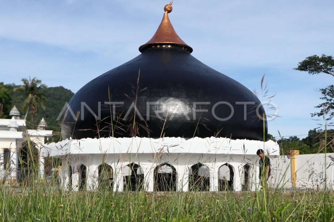 Kubah Mesjid Sisa Tsunami 5 Kubah Mesjid Sisa Tsunami