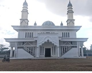 Masjid Abu Bakr ash-Shiddiq, Pontianak. 1 masjid abu bakr ash shiddiq pontianak