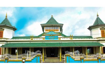 masjid agung manonjaya