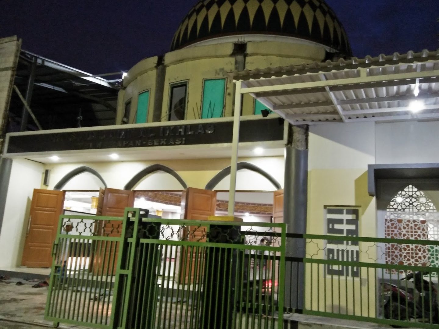 Masjid Al Ikhlas Kecamatan Tarumajaya