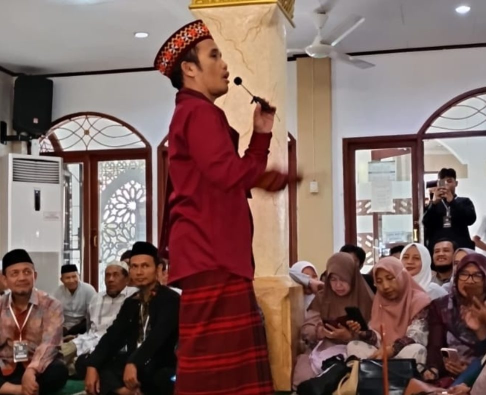 Masjid Al-Ikhwan taman pagelaran