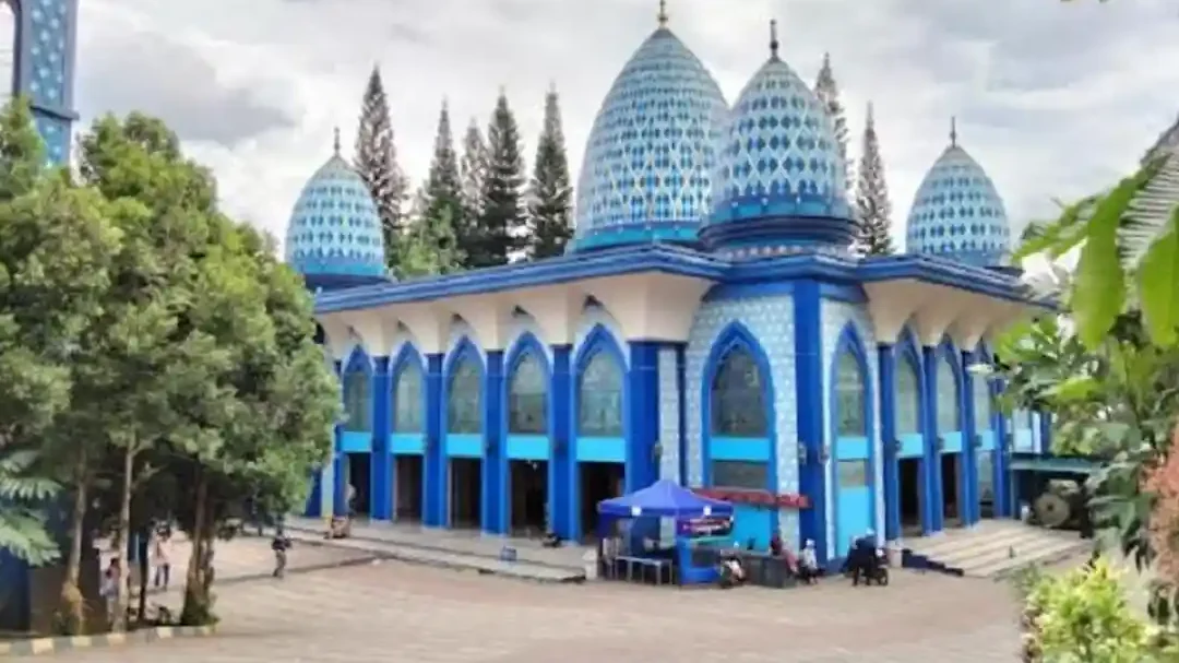 Masjid Biru At Thohirin 7 Masjid Biru At Thohirin