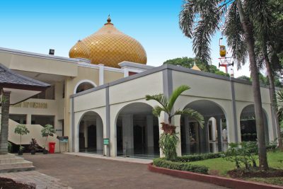 masjid diponegoro karang sari
