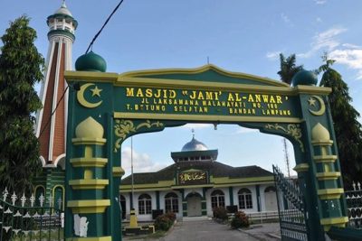 masjid jami al anwar teluk betung