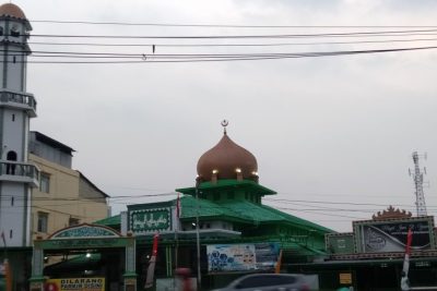 masjid jami al yaqin
