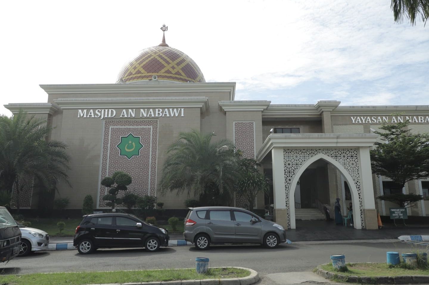 Masjid Jami’ An-Nabawi, Cipondoh Tangerang