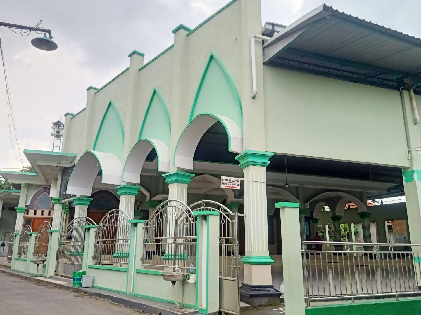 Masjid Jami At-Taqwa