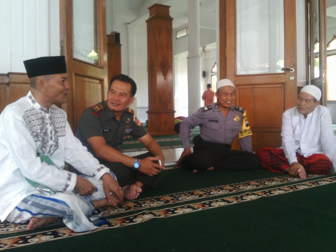 Masjid Jami' Kampung Sewu 4 Masjid Jami’ Kampung Sewu