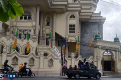 masjid jamik al akbar masbagik