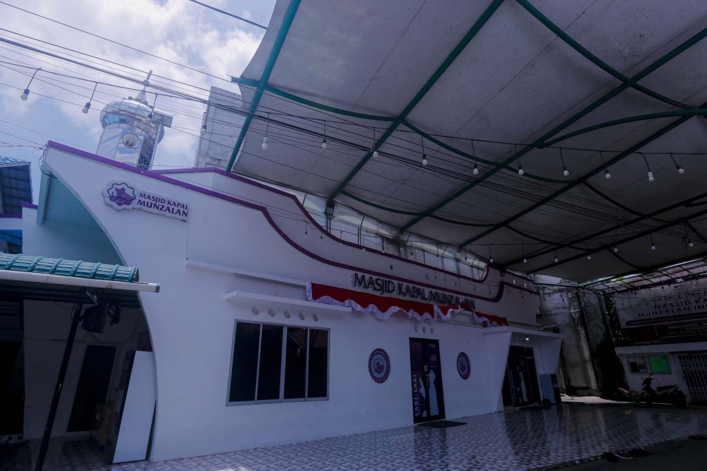 Masjid Kapal Munzalan Indonesia (Pusat) 1 masjid kapal munzalan indonesia pusat