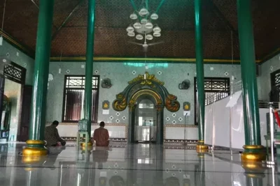masjid kraton kanoman