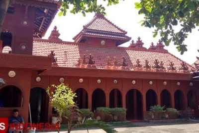 masjid merah kedung menjangan cirebon