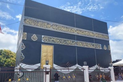 masjid nurul arif tvri stasiun sulawesi barat