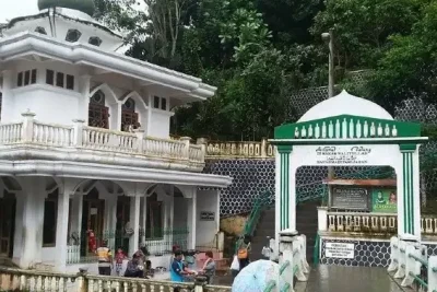 masjid nurul iman ciharum