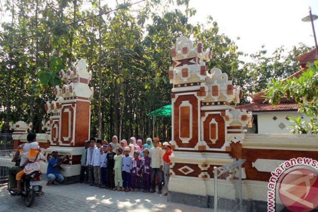 Masjid Pure