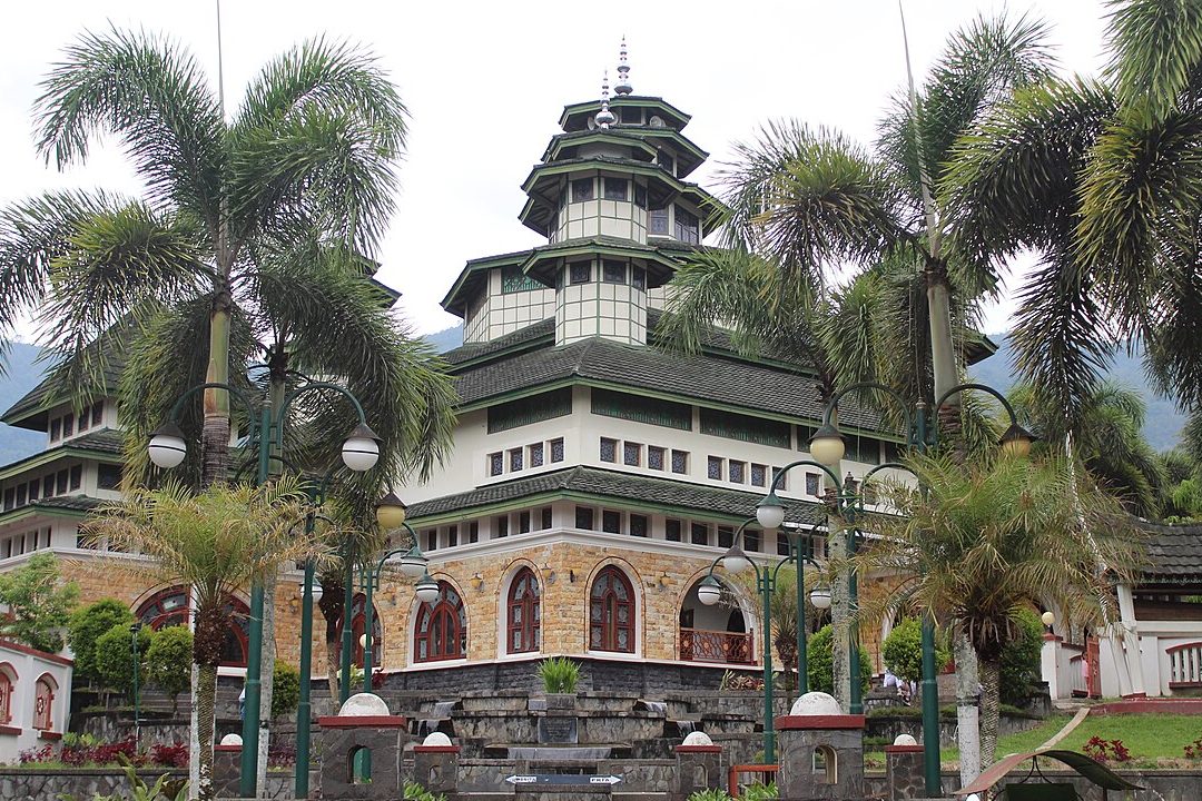 Masjid Raya Bayua