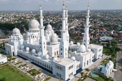 Masjid Raya Sheikh Zayed Solo Surakarta 1 masjid raya sheikh zayed solo surakarta