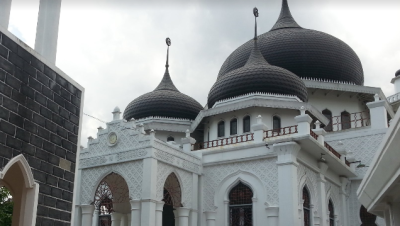 miniatur masjid raya baiturrahman aceh yogyakarta